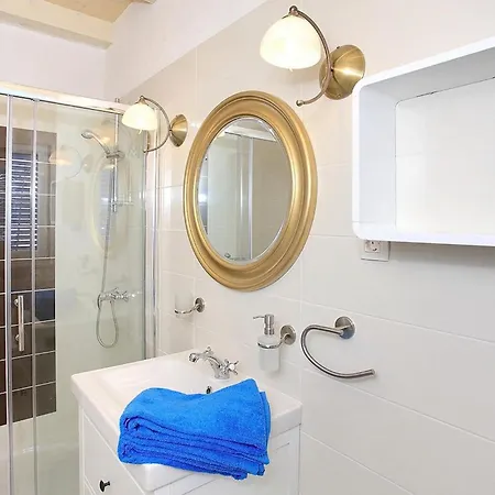 Antisin בית נופש זאדאר