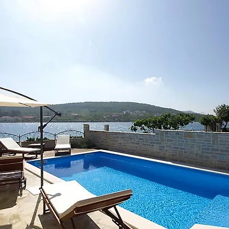 בית נופש Antisin *