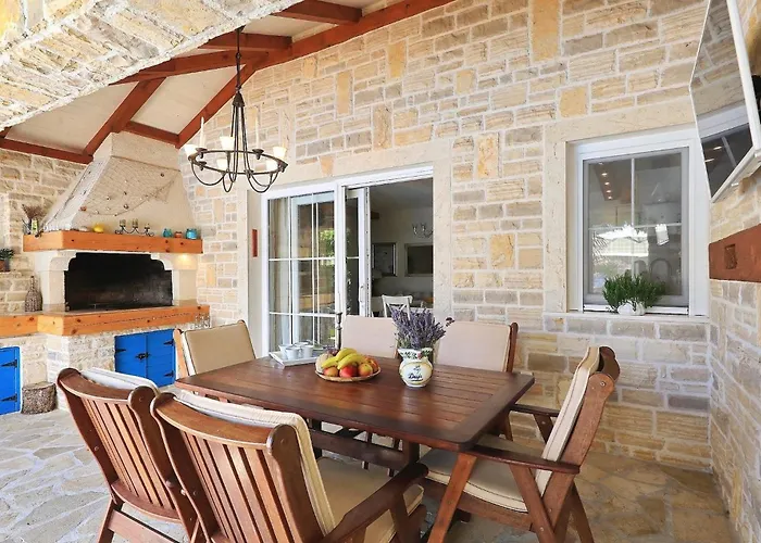 Holiday home Antisin *