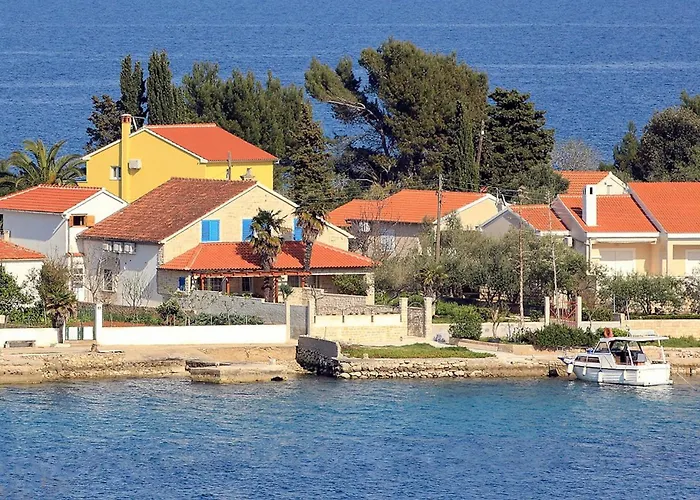 Holiday home Antisin